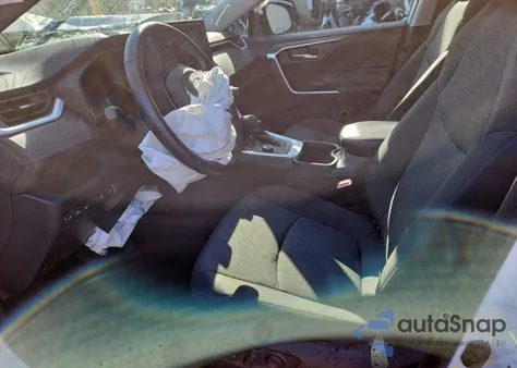 2022 Toyota Rav4 Xle z USA, uszkodzony, nr VIN 4T3RWRFV8NU077960